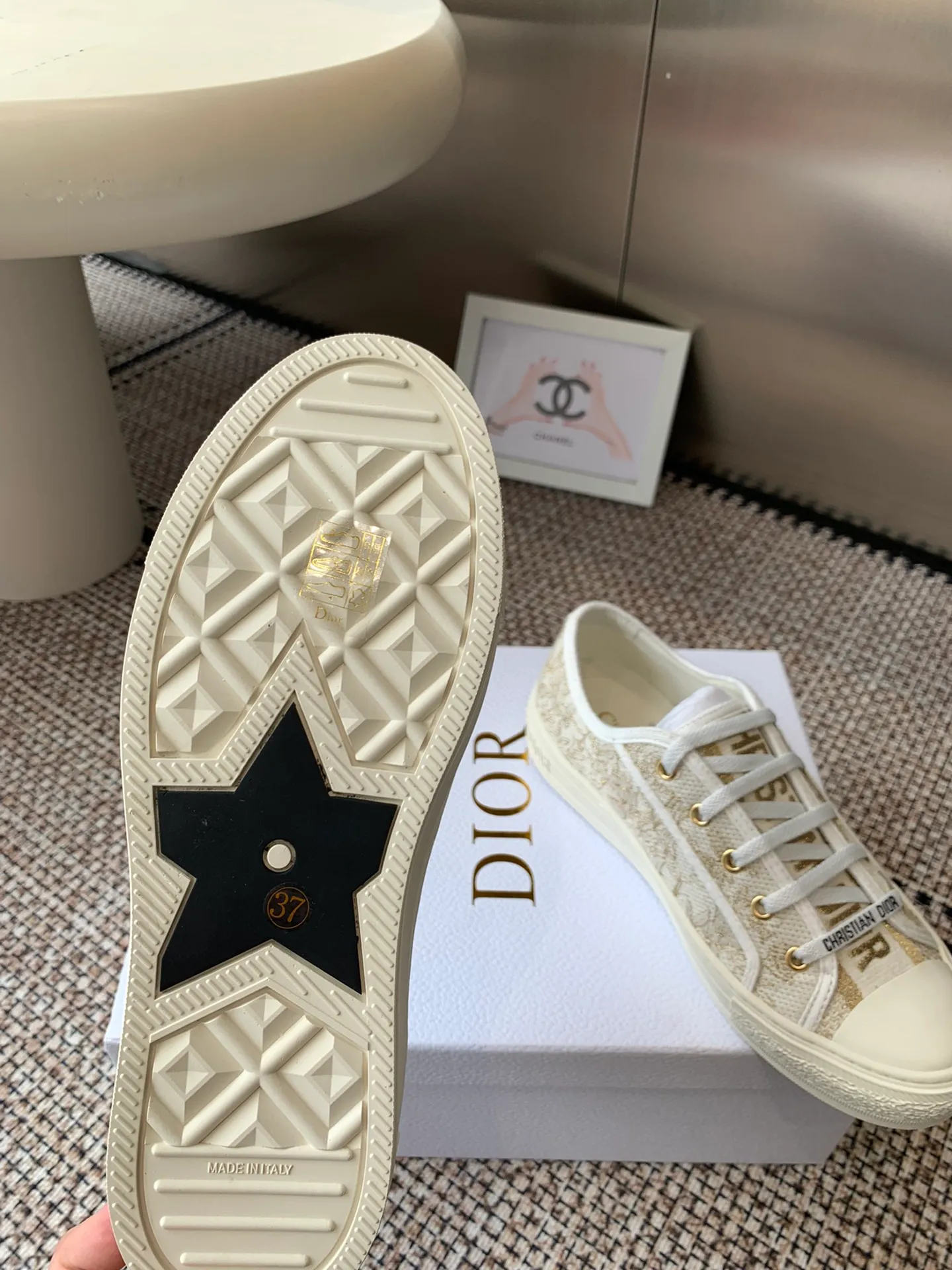 👟👟Ex-factory price 480👟👟 Women's Shoes Women's Clothes New Color Dior Dior's new presbyopic embroidered canvas heighten platform shoes, all details are consistent with the authentic ones ❗️Classic presbyopic with thick sole series, fashionable and comfortable and also elongates the leg lines, all original methods ❗️Original materials❗️ Classic embroidered presbyopia, imported silk sheep lining, original cowhide lining for feet ❗️Refundable if not satisfied❗️ Code number 35-41 (40, 41 customized, non-returnable or exchangeable)